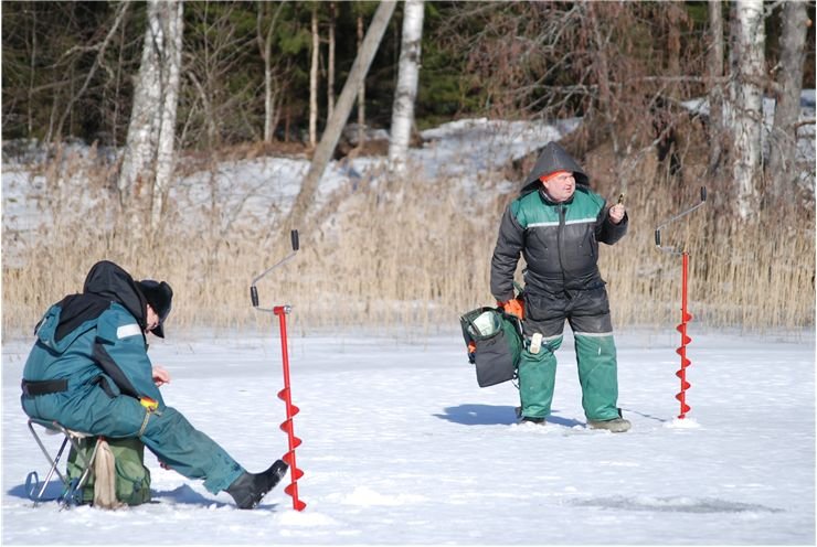 Image: Experience the Thrill of Ice Fishing in the UK at Online Casinos